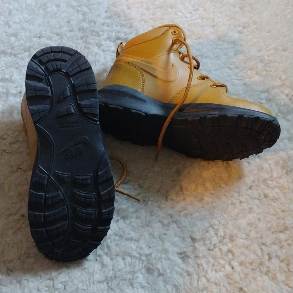 Nike Yellow and Black Boots with Rugged Traction